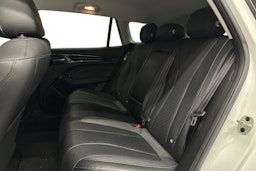 valkoinen MG MG5 2022 kuva 8.