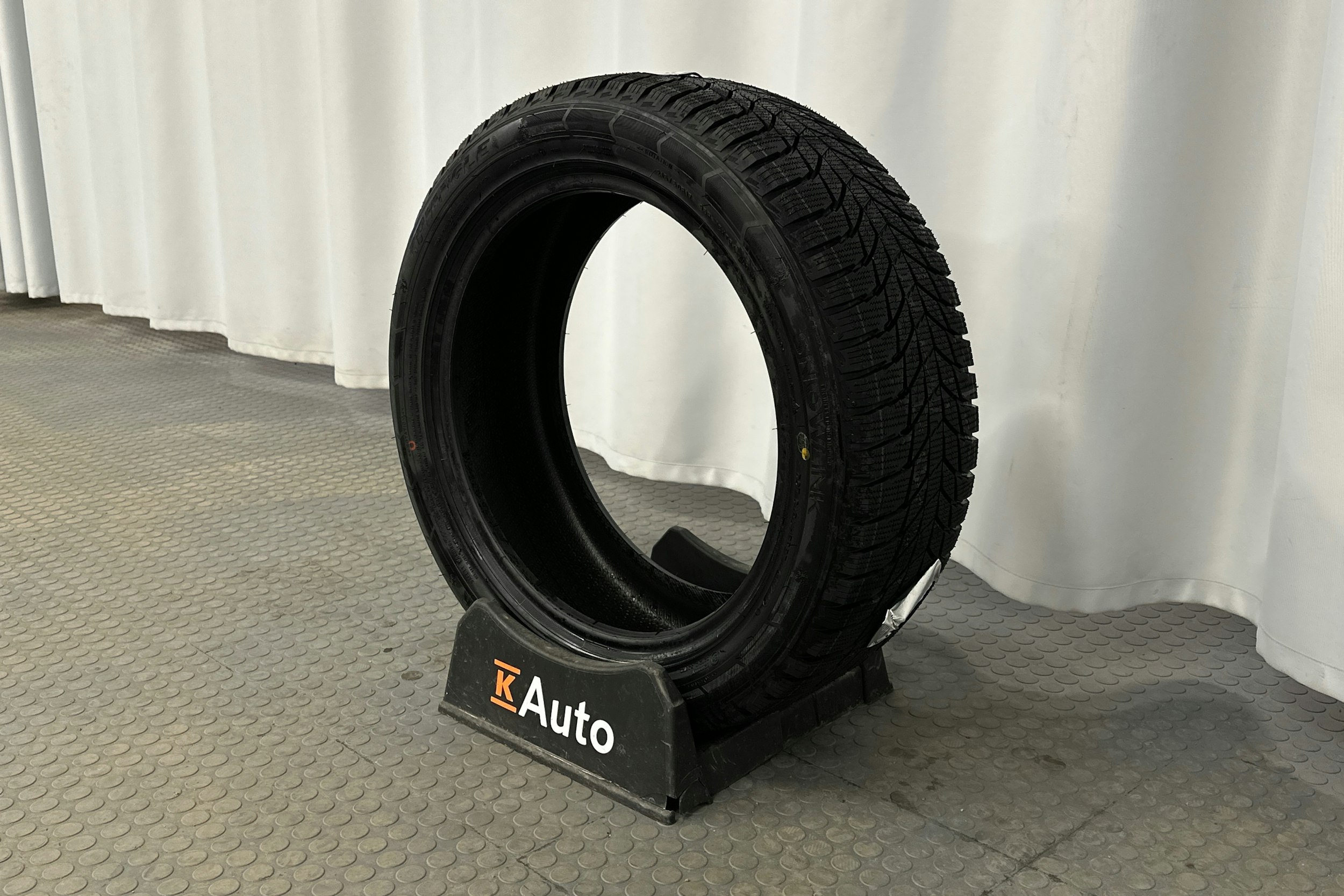 valkoinen MG MG5 2022 kuva 10.