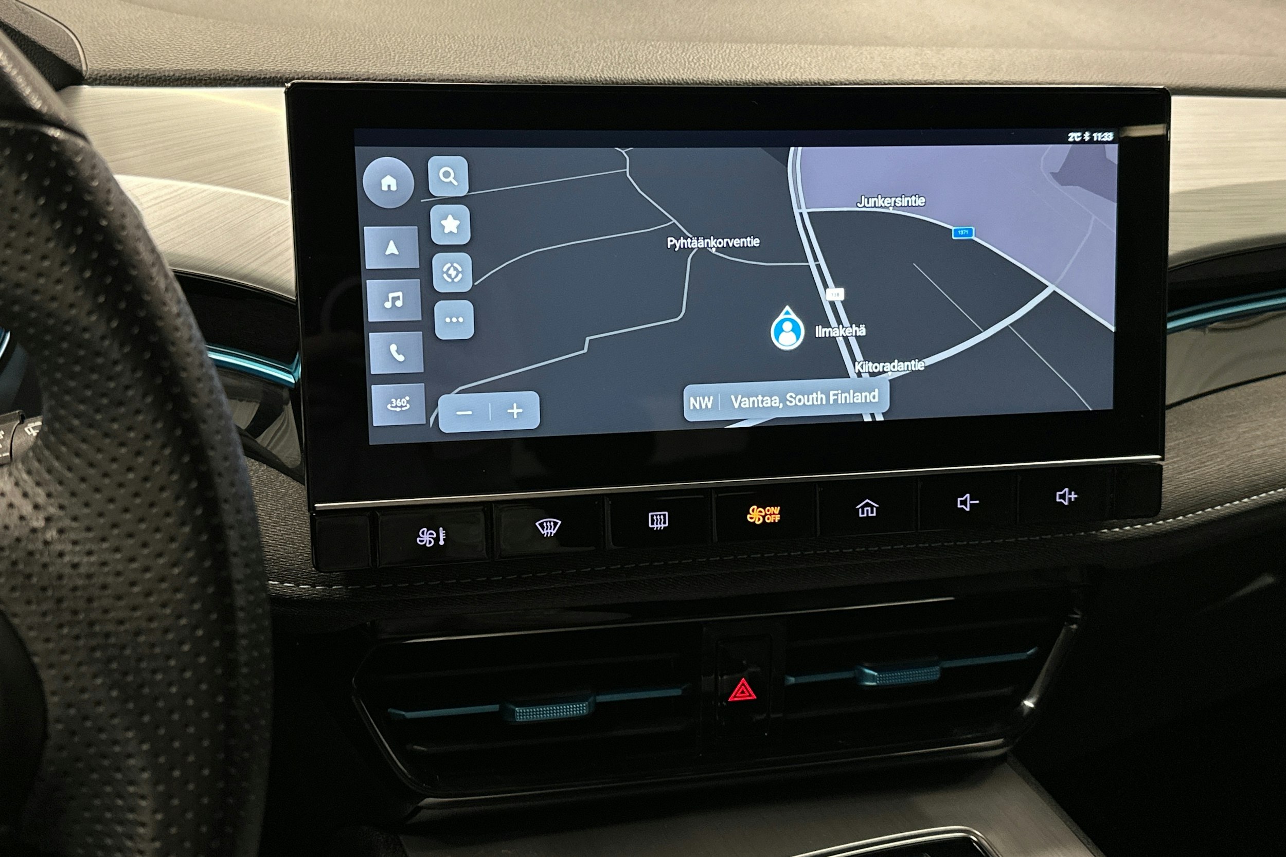 valkoinen MG MG5 2022 kuva 19.