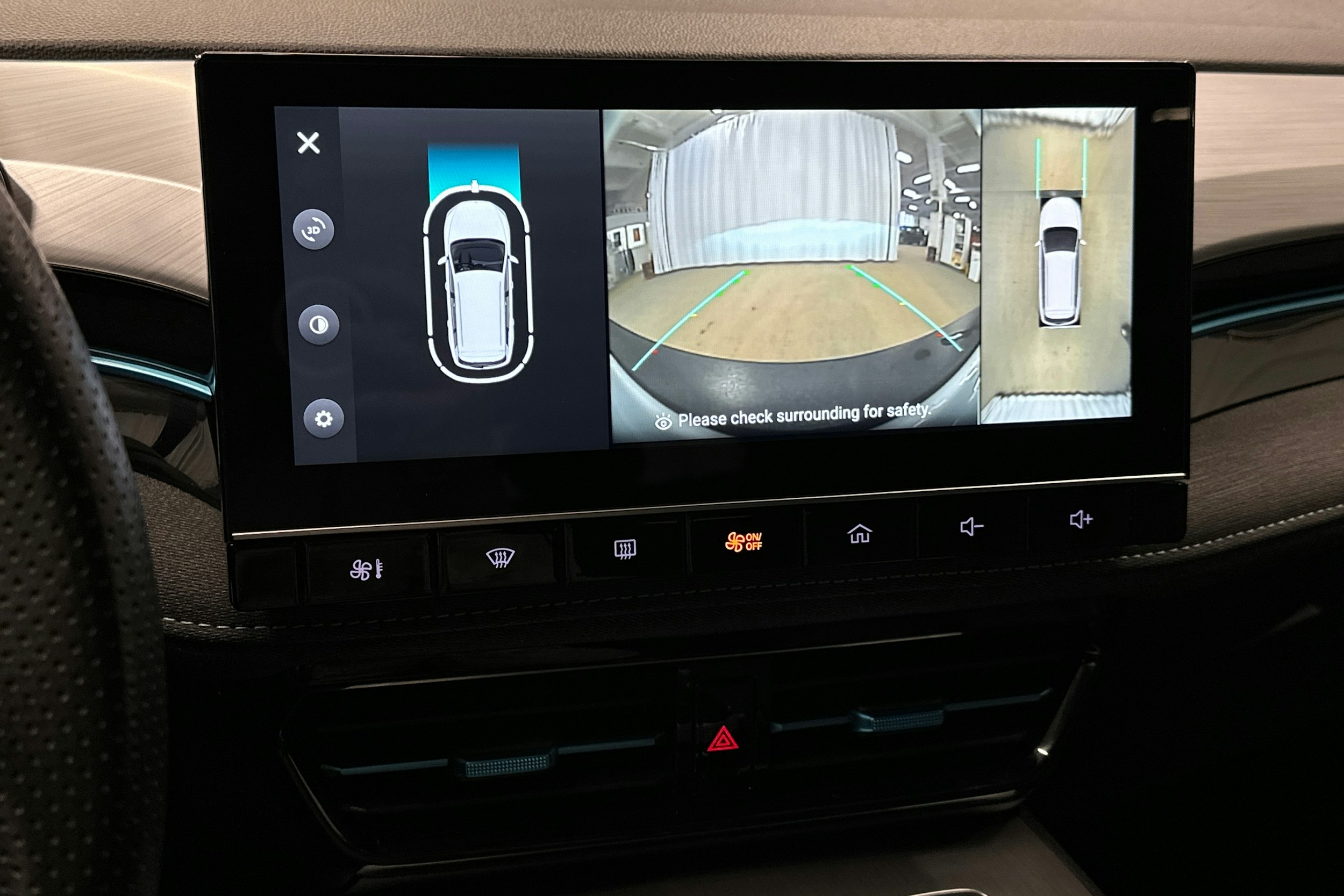 valkoinen MG MG5 2022 kuva 25.