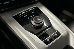 valkoinen MG MG5 2022 kuva 28.