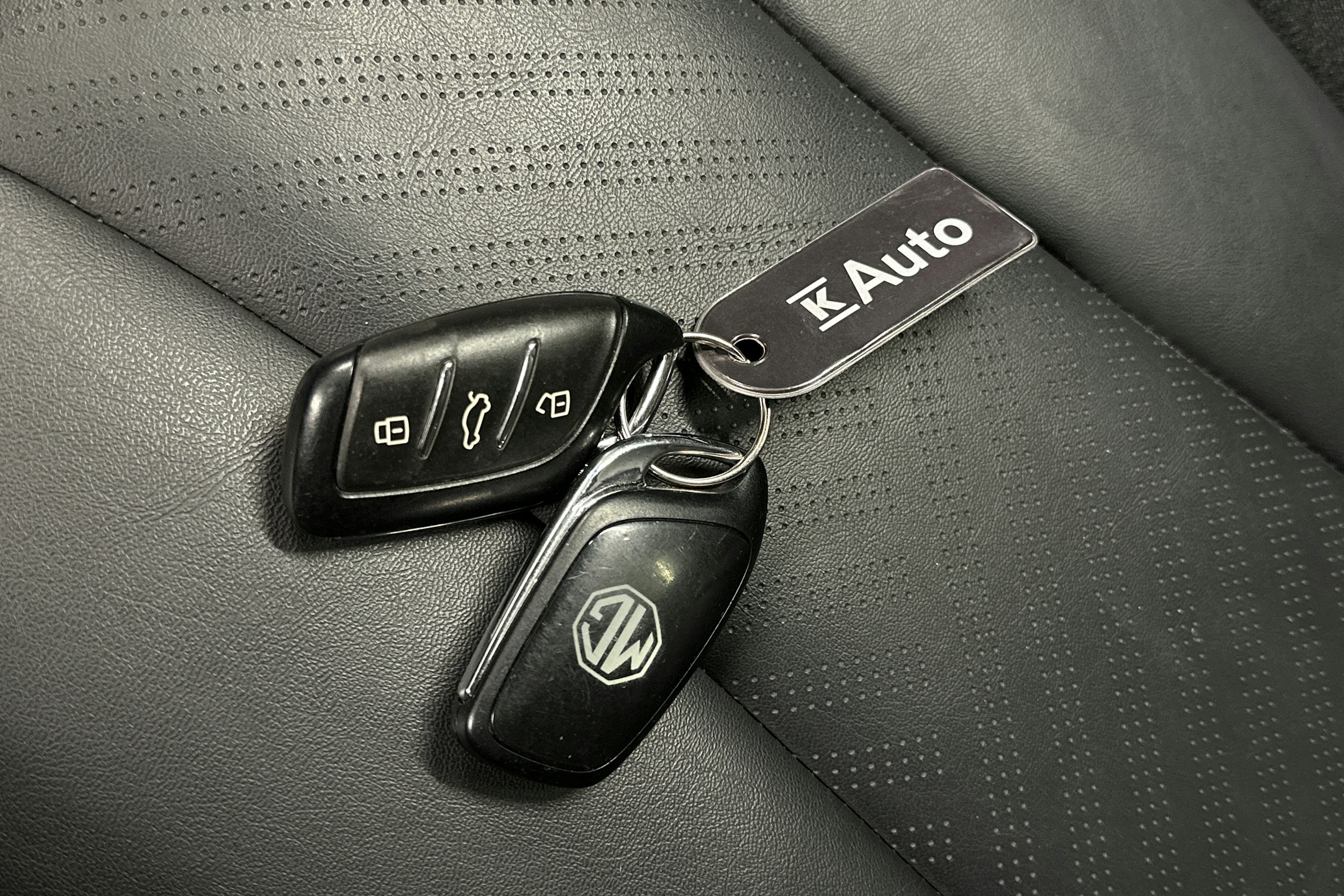 valkoinen MG MG5 2022 kuva 30.