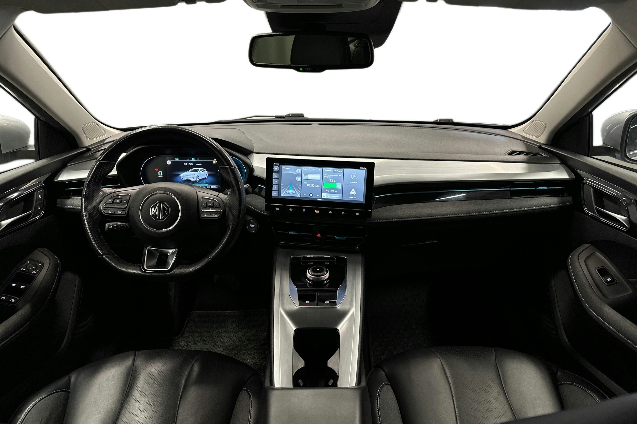 harmaa MG MG5 2022 kuva 9.