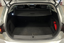 harmaa MG MG5 2022 kuva 14.