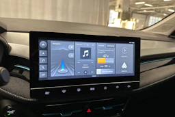 harmaa MG MG5 2022 kuva 17.