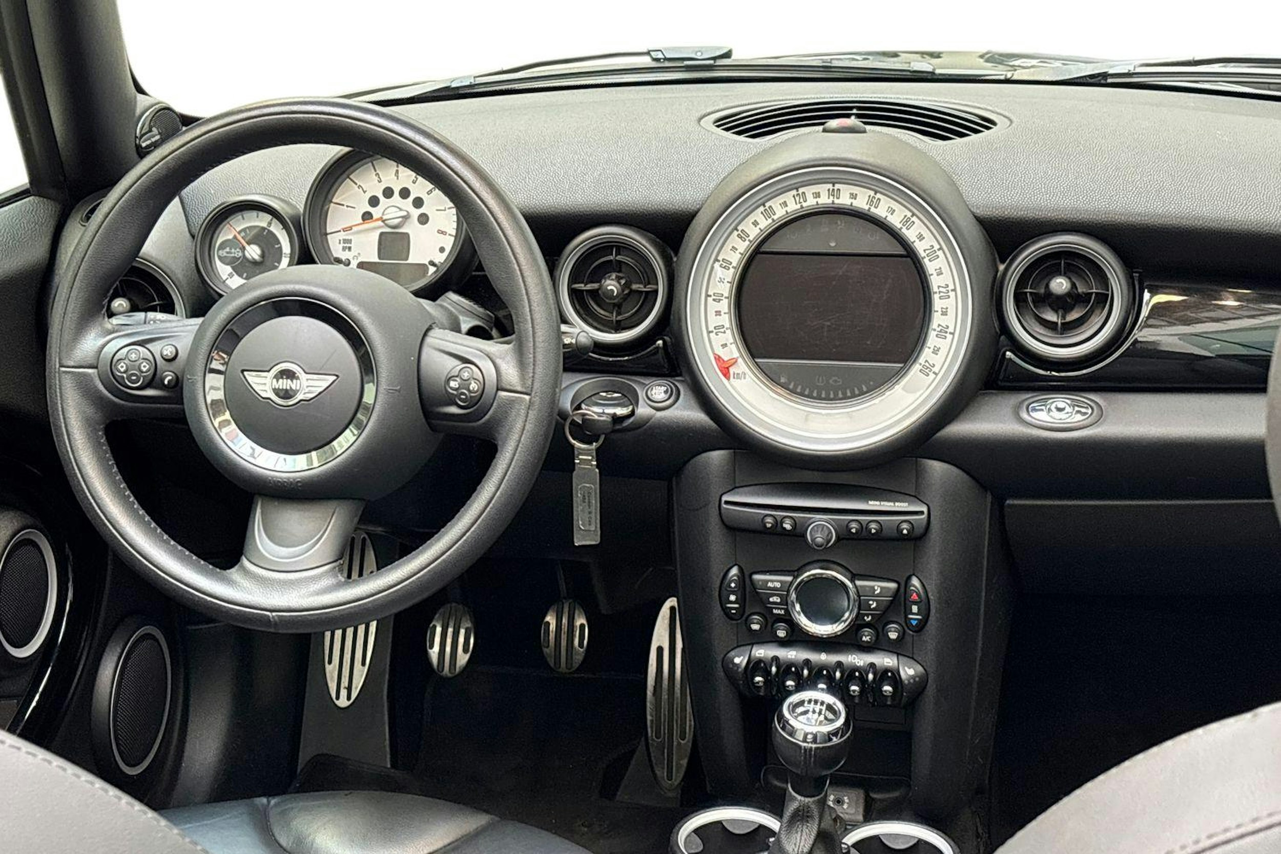 harmaa Mini Cabrio 2014 kuva 9.