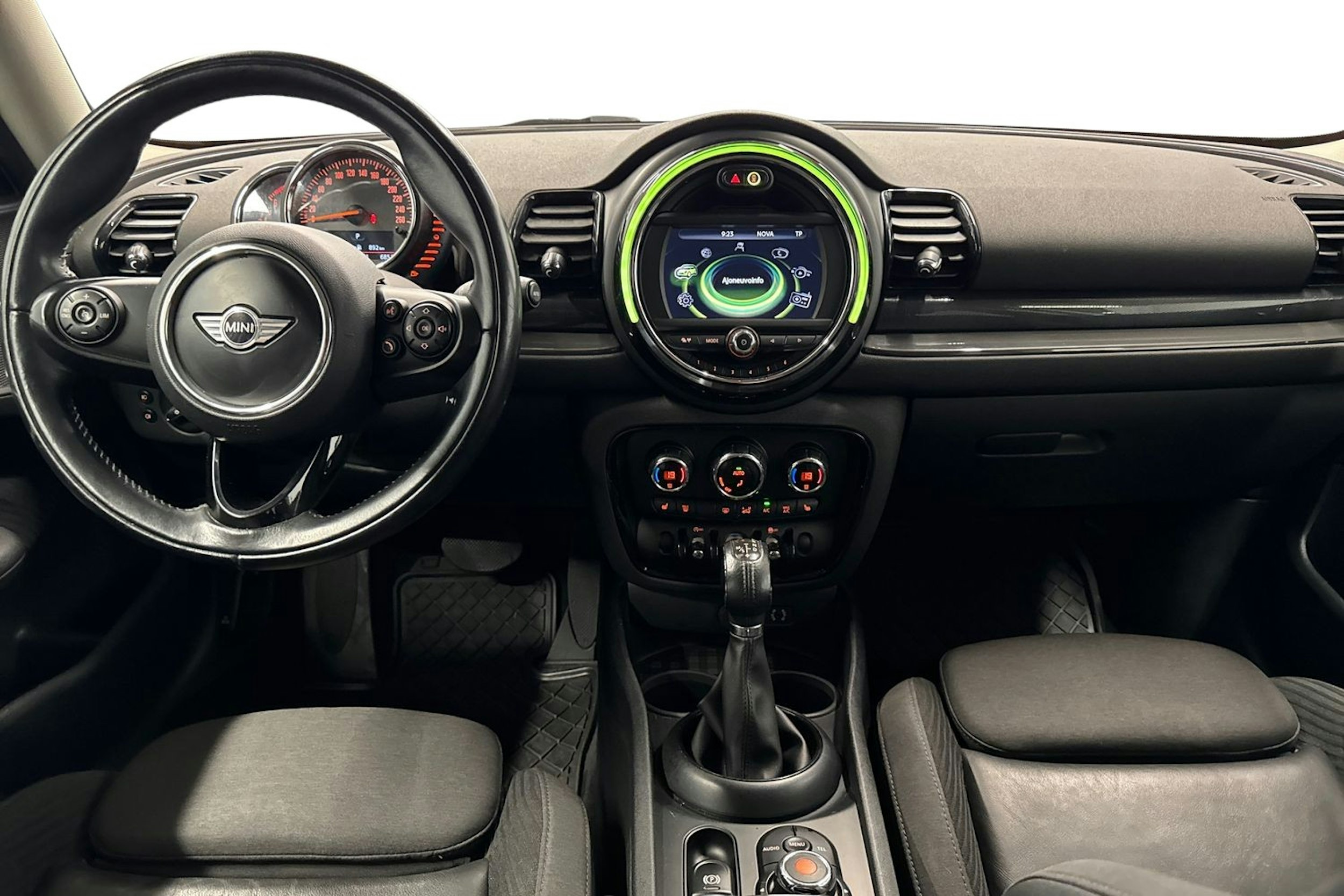 valkoinen Mini Clubman 2016 kuva 9.