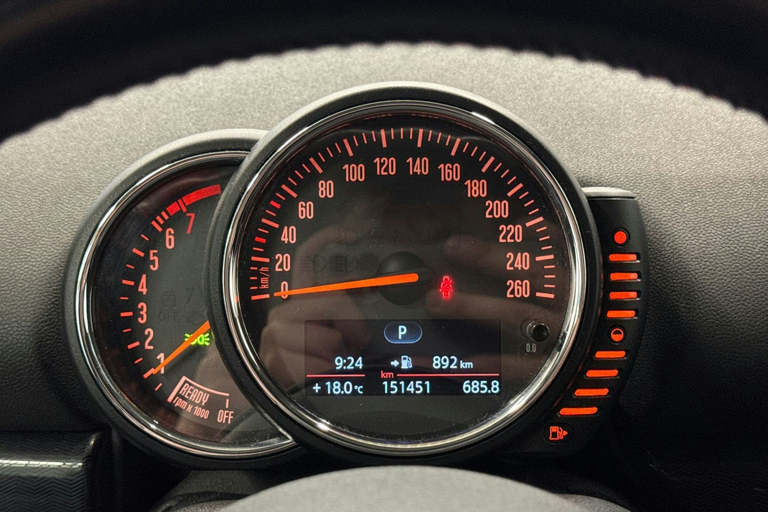 valkoinen Mini Clubman 2016 kuva 15.