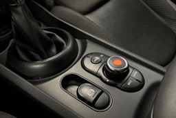 valkoinen Mini Clubman 2016 kuva 19.
