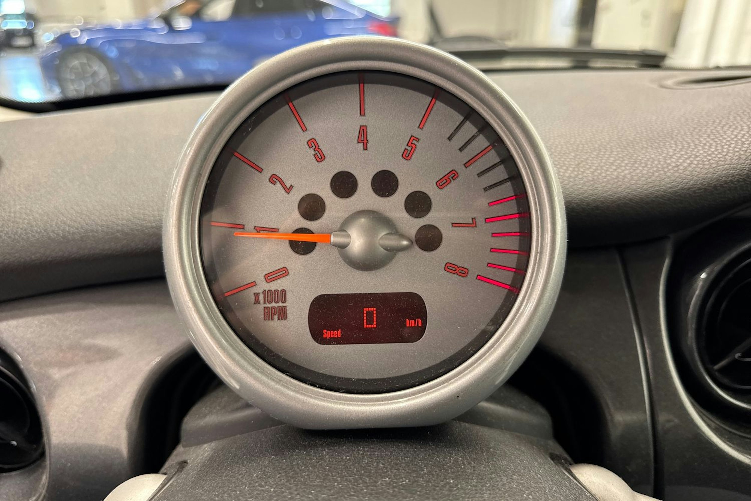 valkoinen Mini Cooper 2005 kuva 14.