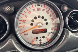 valkoinen Mini Cooper 2005 kuva 15.