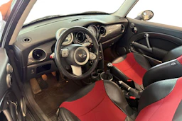 Punainen Mini Cooper 2006 kuva 6.