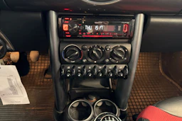 Punainen Mini Cooper 2006 kuva 15.