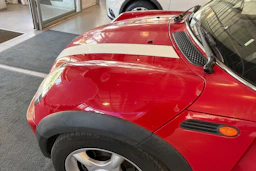Punainen Mini Cooper 2006 kuva 17.