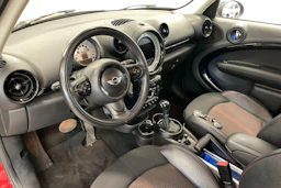 punainen Mini Cooper 2013 kuva 6.