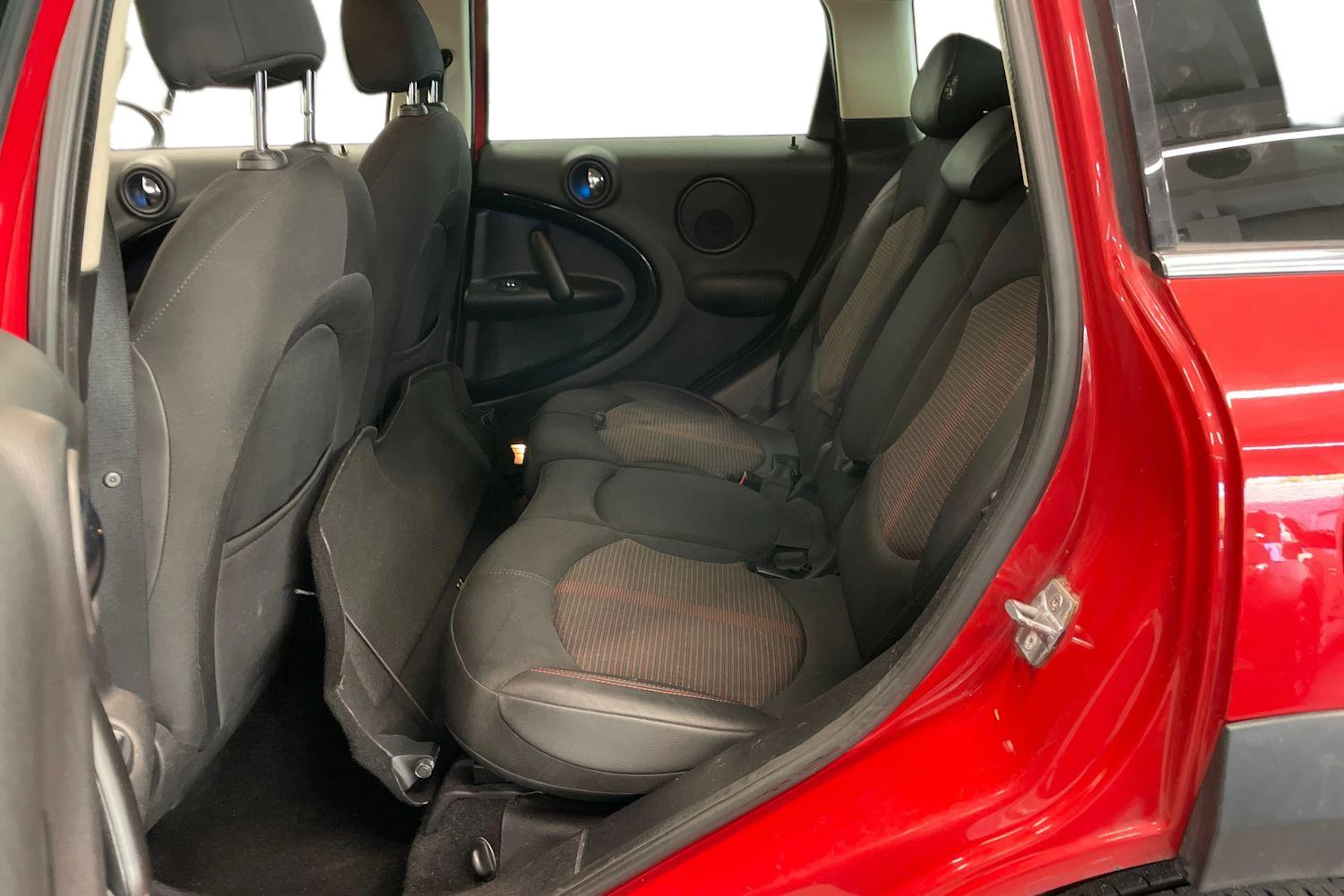 punainen Mini Cooper 2013 kuva 8.