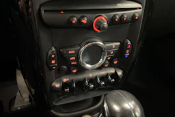 punainen Mini Cooper 2013 kuva 13.