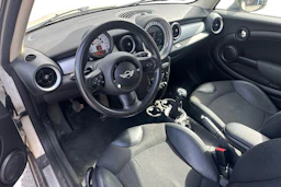 valkoinen Mini Cooper 2013 kuva 3.