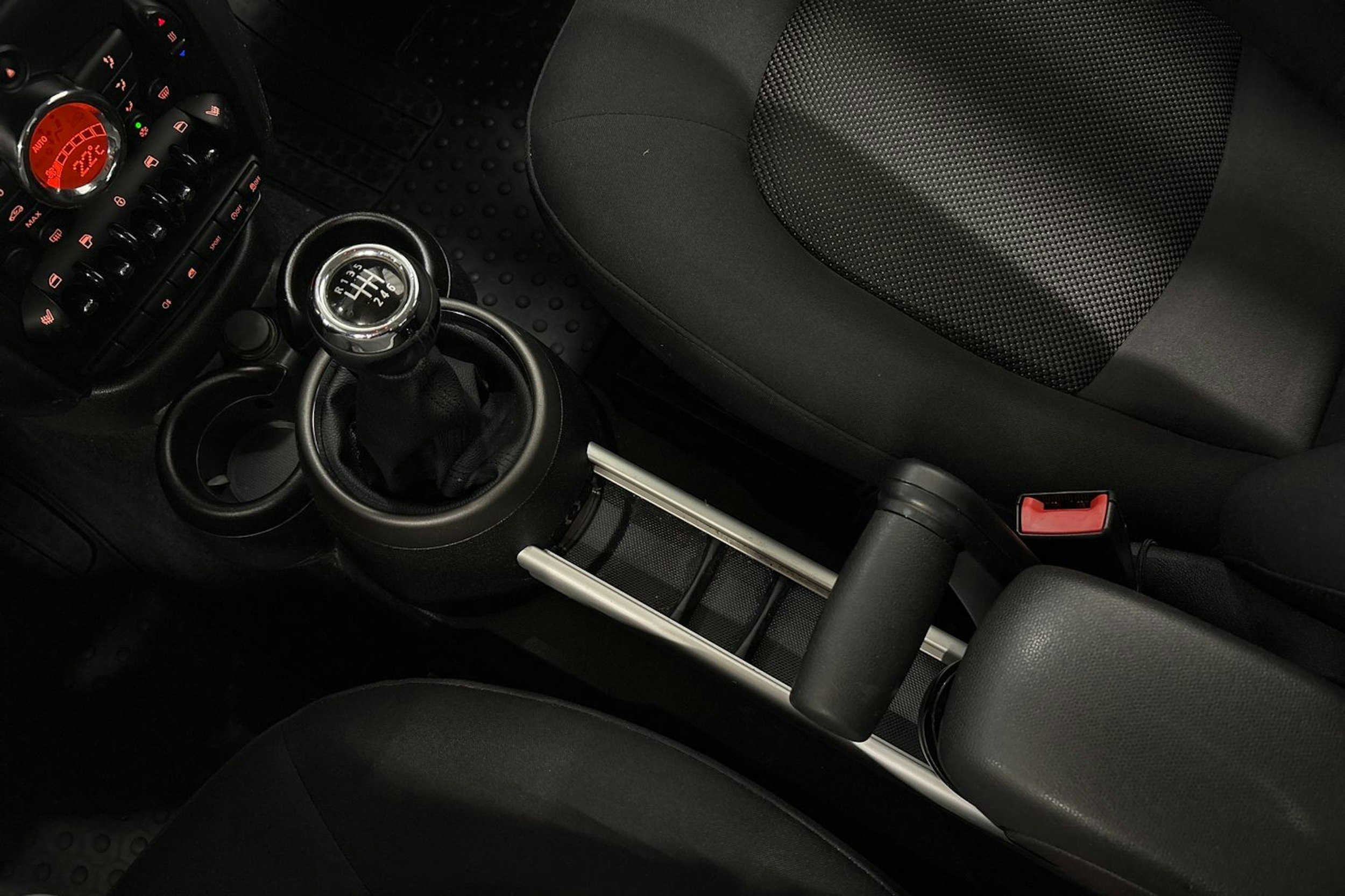 hopea Mini Cooper 2013 kuva 21.