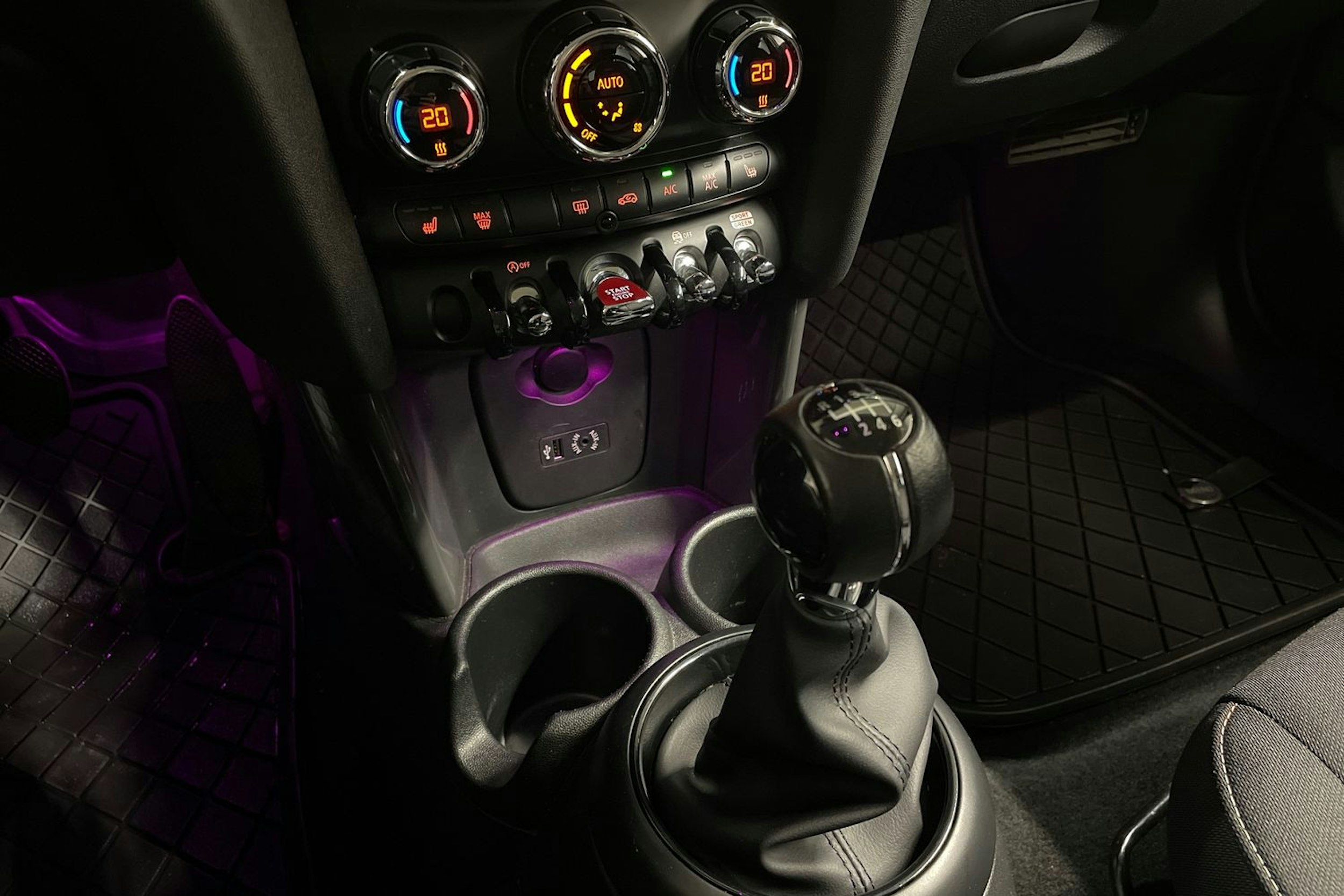 harmaa Mini Cooper 2019 kuva 20.
