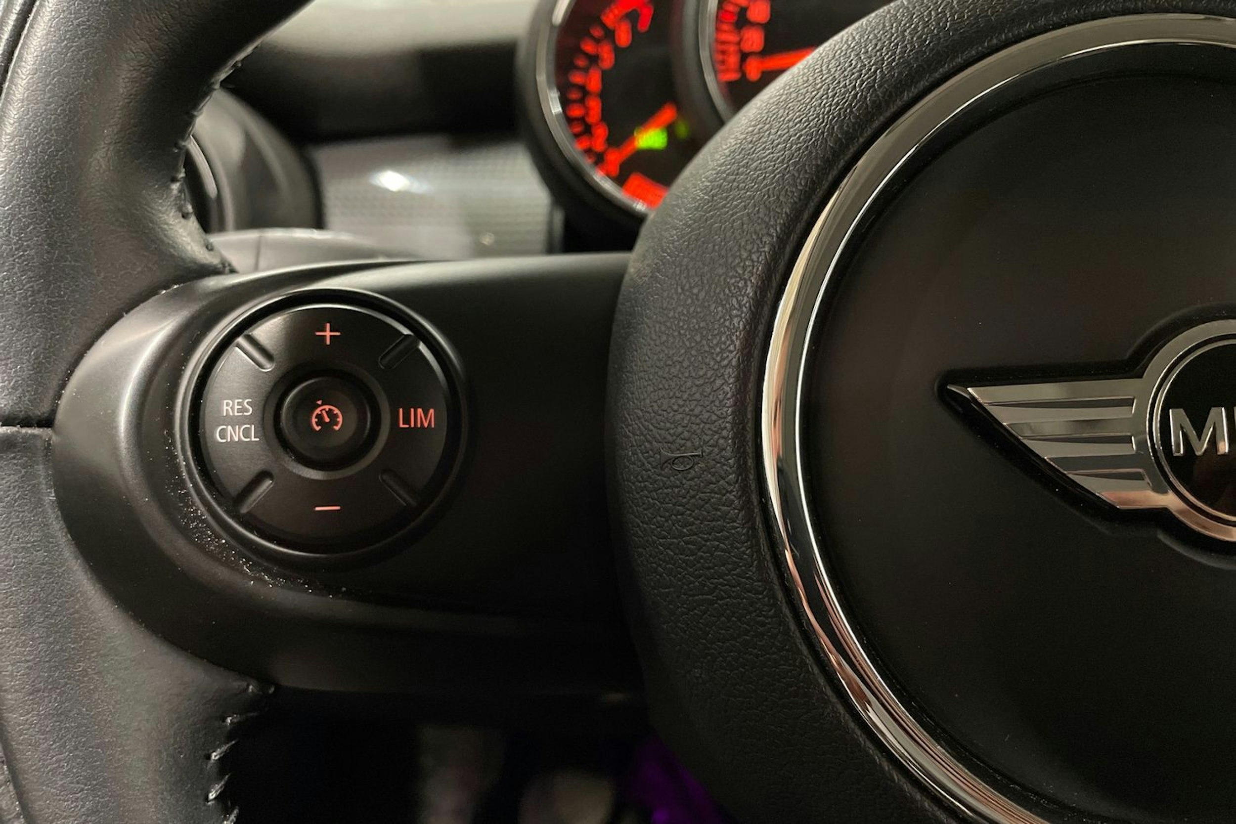 harmaa Mini Cooper 2019 kuva 23.