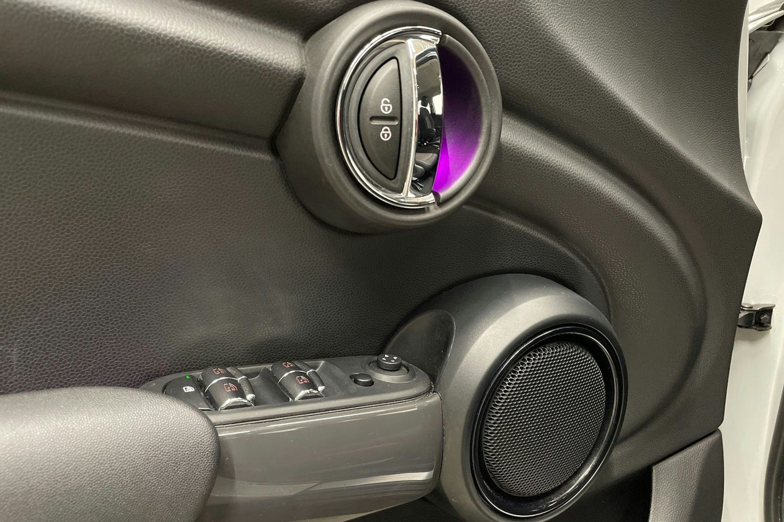 harmaa Mini Cooper 2019 kuva 25.