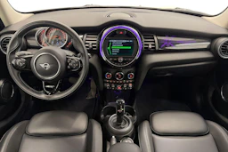 valkoinen Mini Cooper 2020 kuva 9.