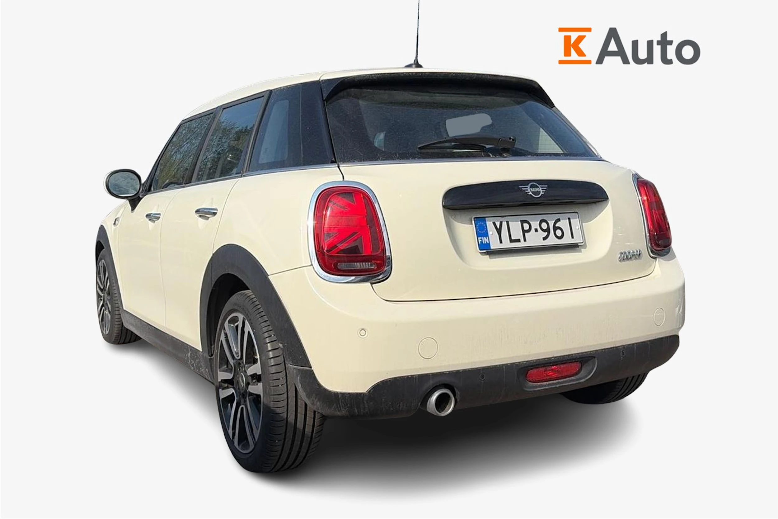 valkoinen Mini Cooper 2021 kuva 2.