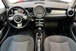 punainen Mini Cooper D 2009 kuva 9.
