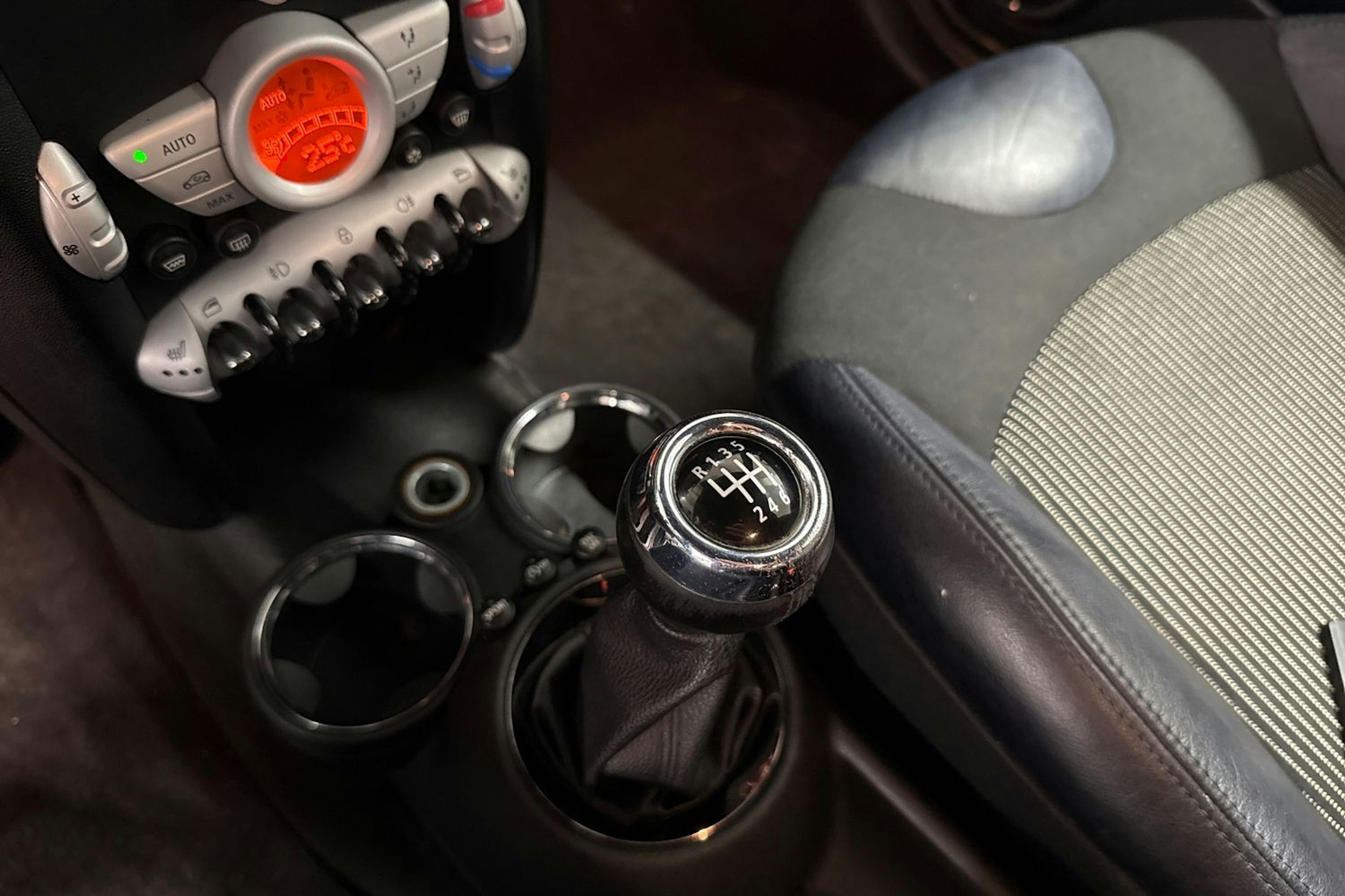 sininen Mini Cooper D 2009 kuva 15.