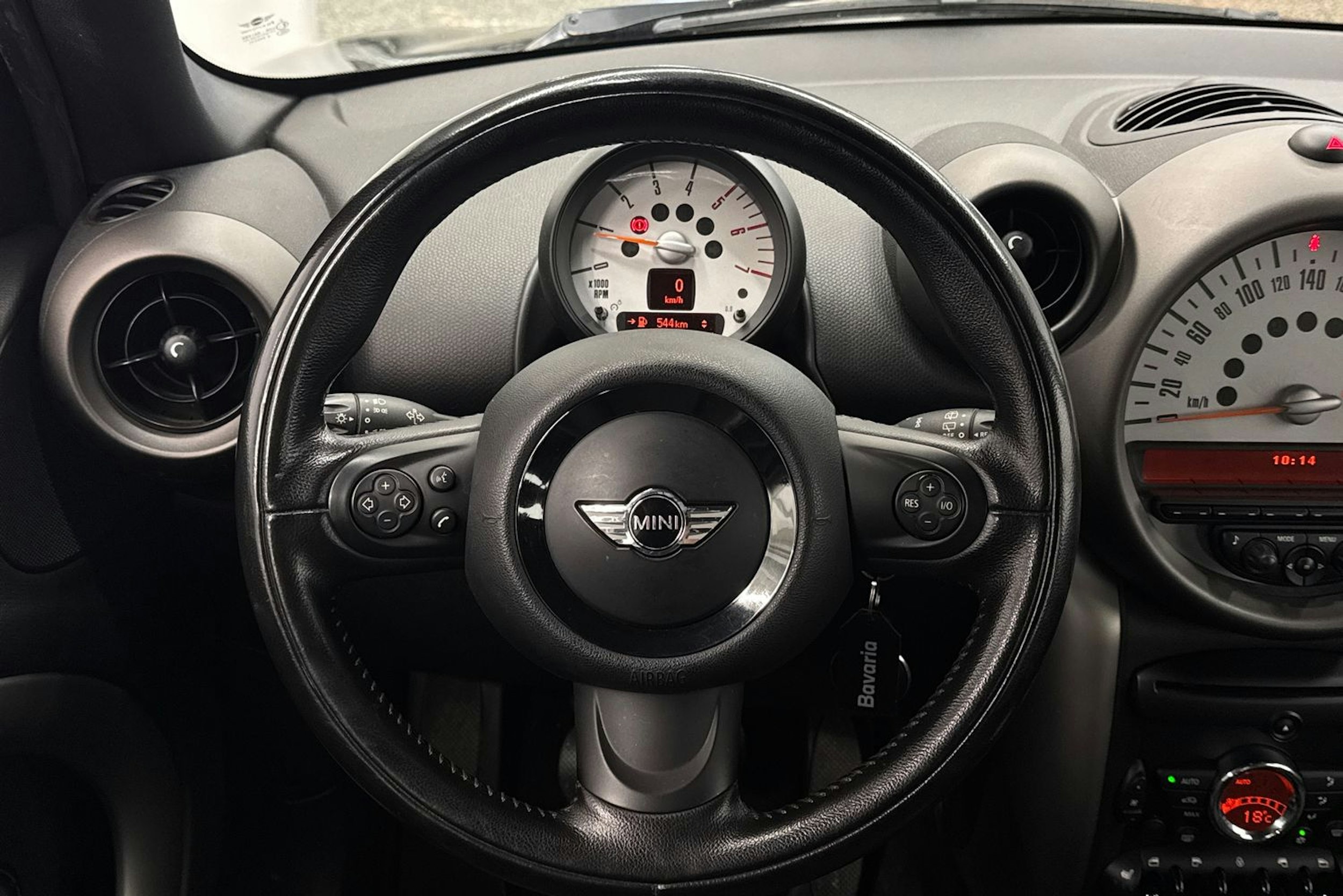 Vihreä Mini Cooper D 2011 kuva 11.