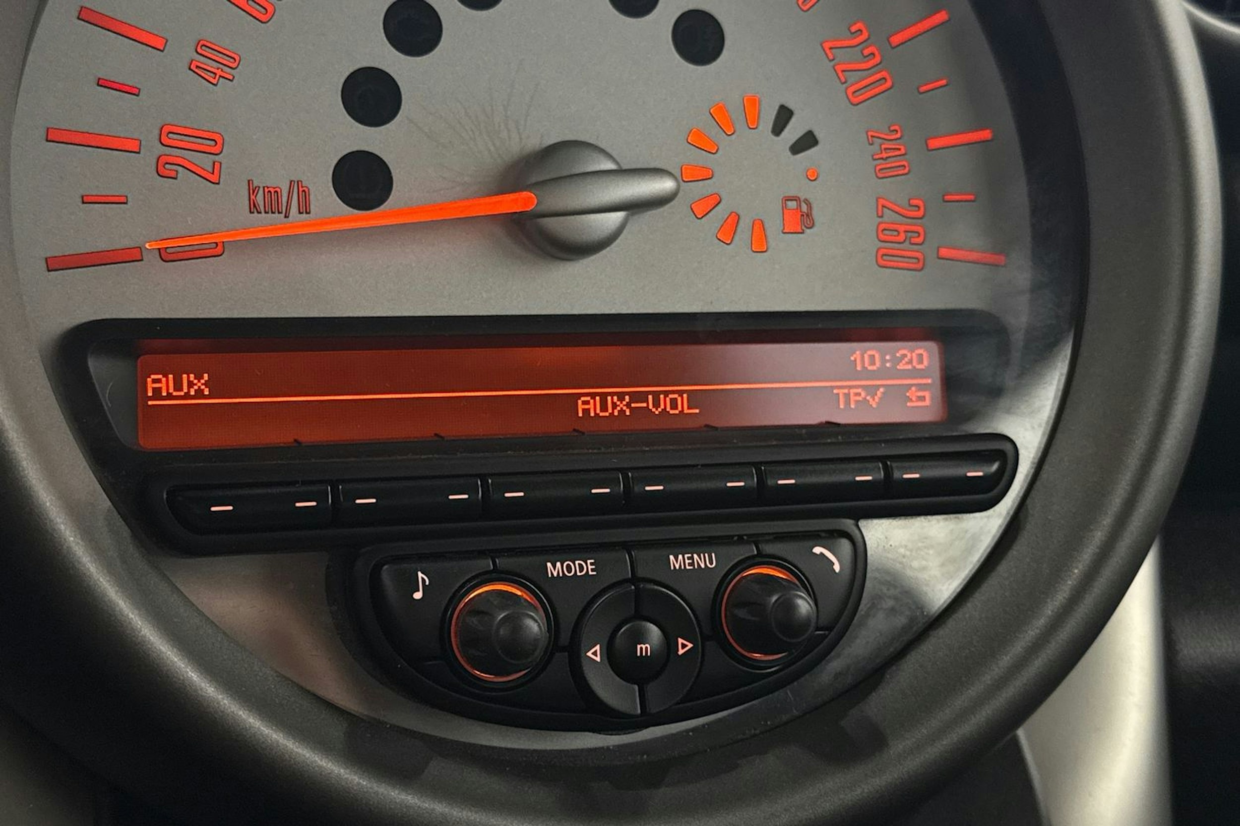 Vihreä Mini Cooper D 2011 kuva 22.