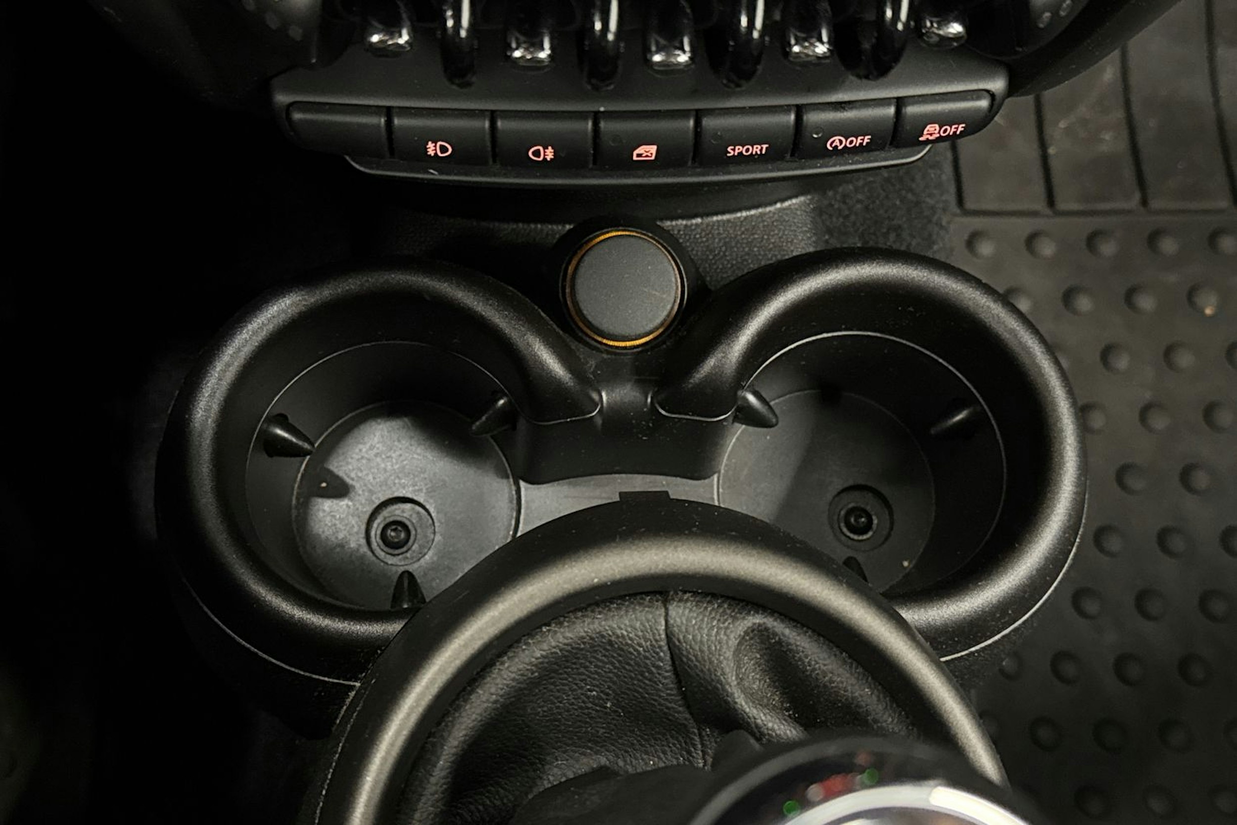 Vihreä Mini Cooper D 2011 kuva 23.