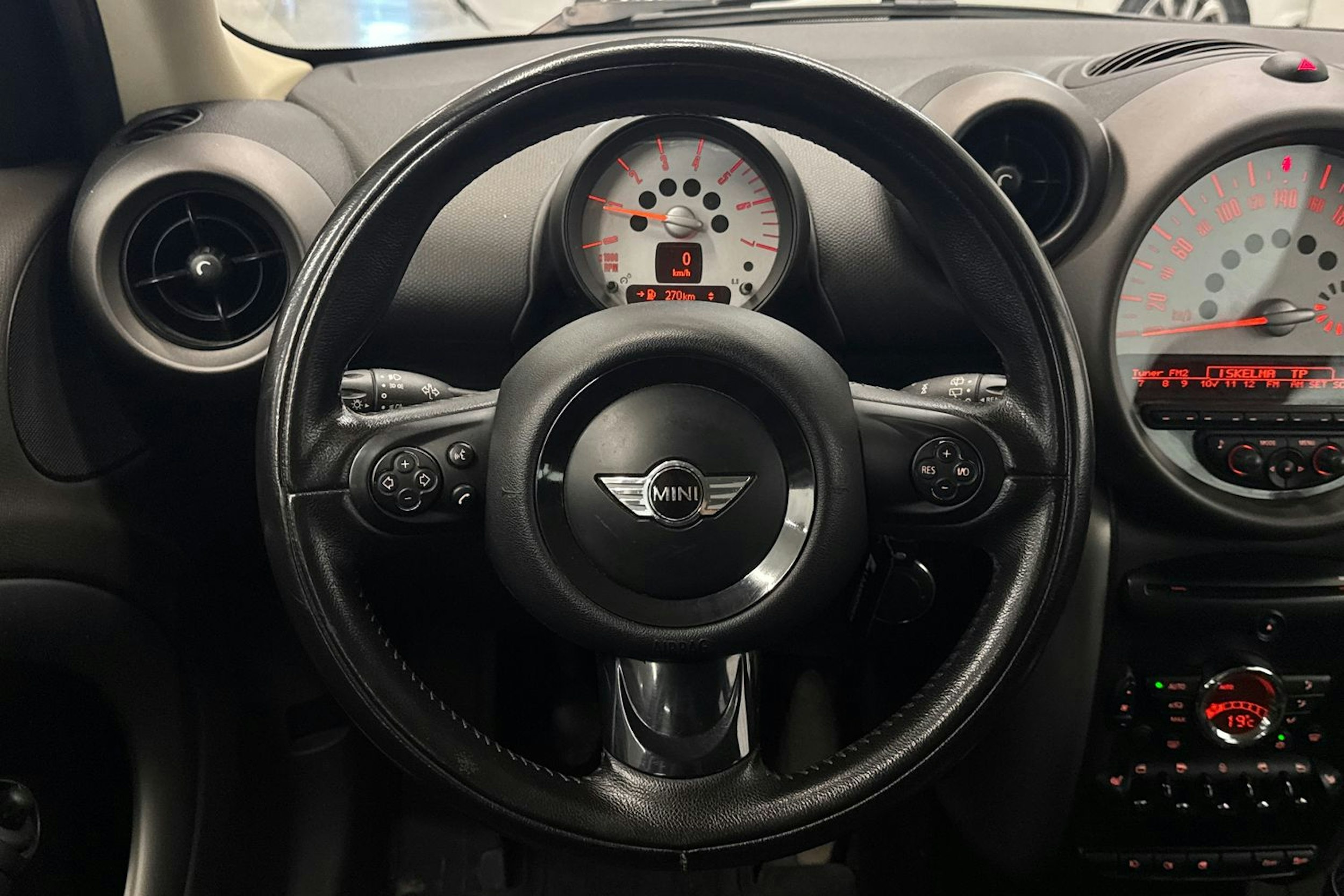 Sininen Mini Cooper D 2011 kuva 14.