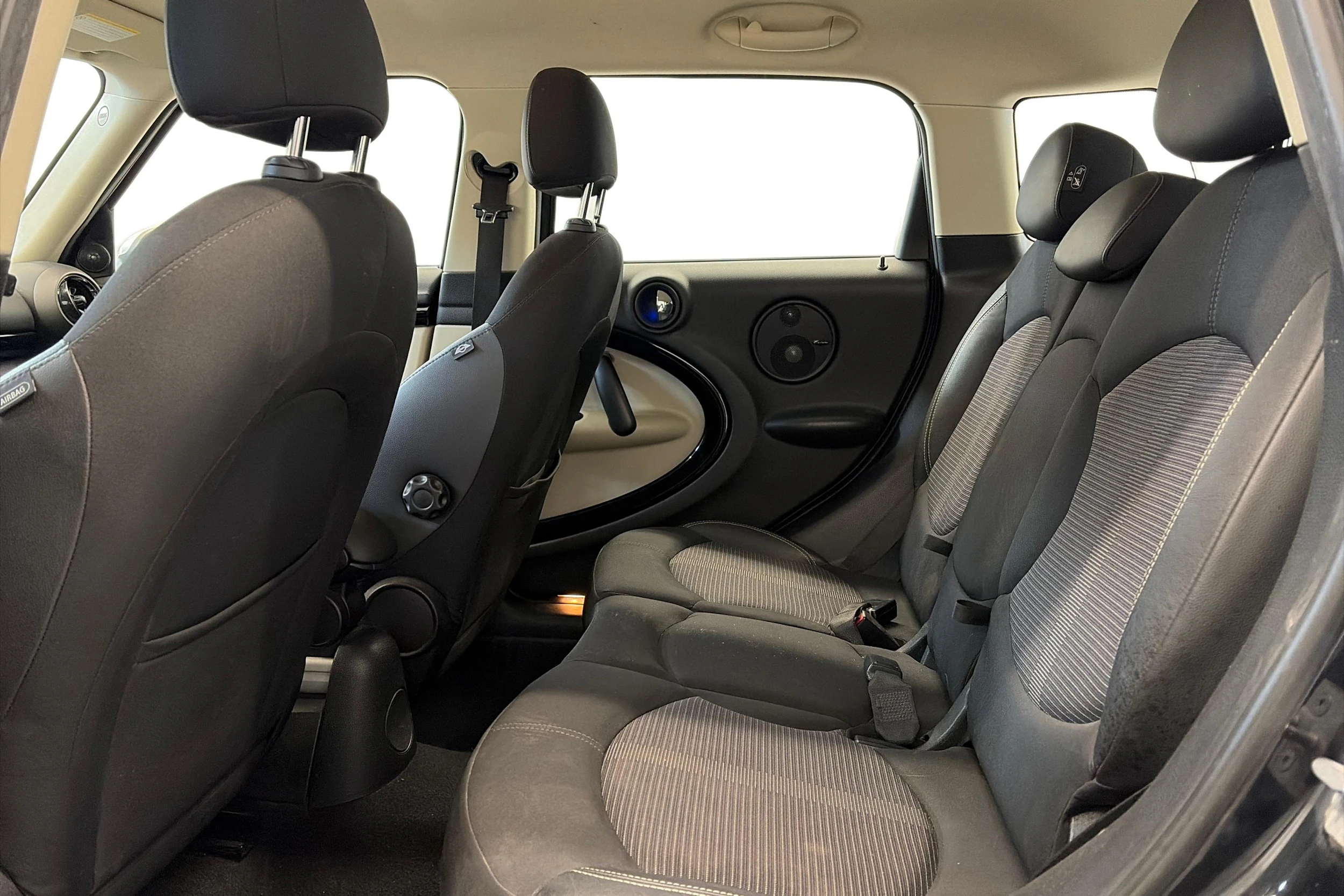 musta Mini Cooper D 2011 kuva 8.