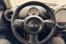 musta Mini Cooper D 2011 kuva 12.