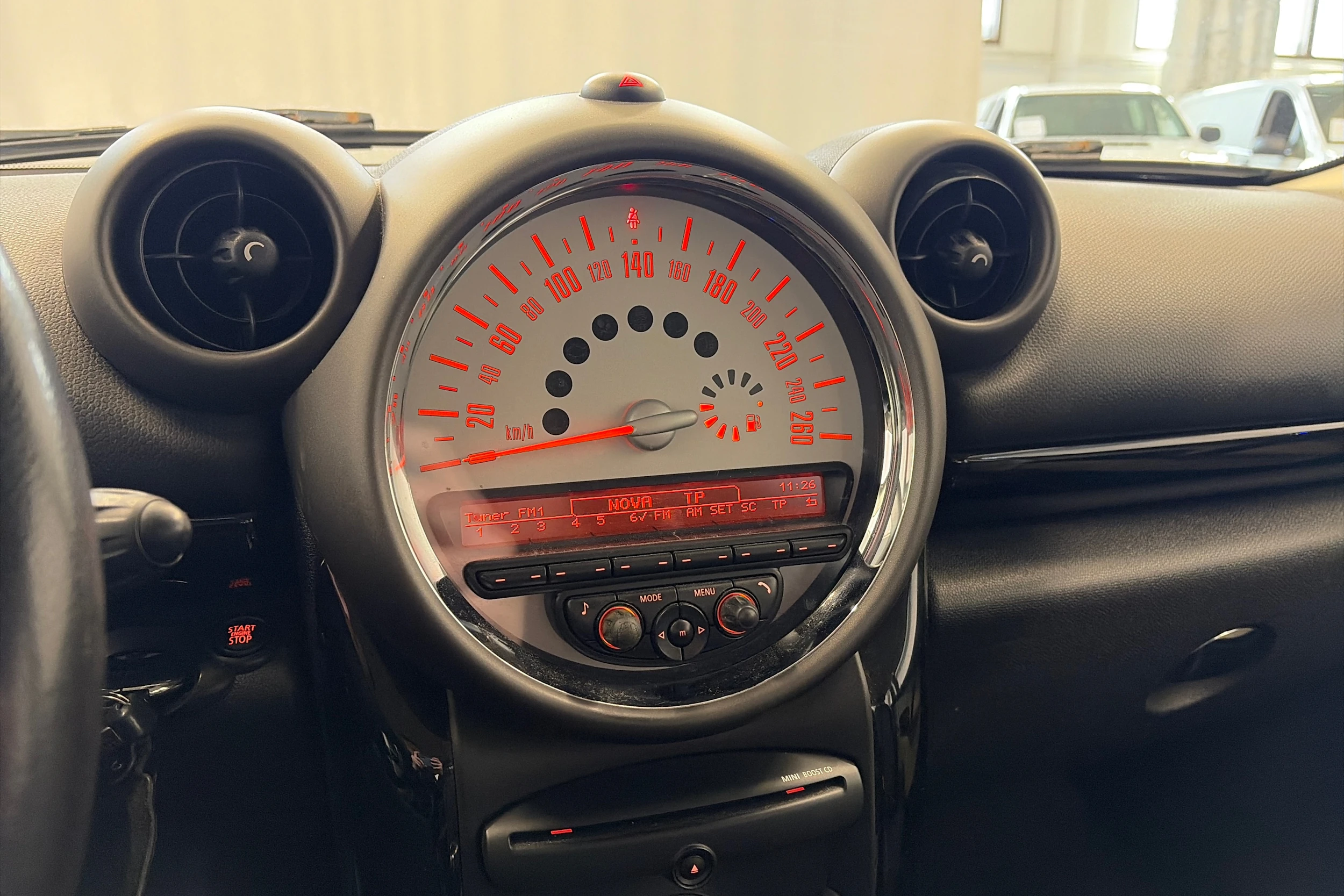 musta Mini Cooper D 2011 kuva 13.