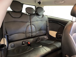 valkoinen Mini Cooper S 2009 kuva 11.