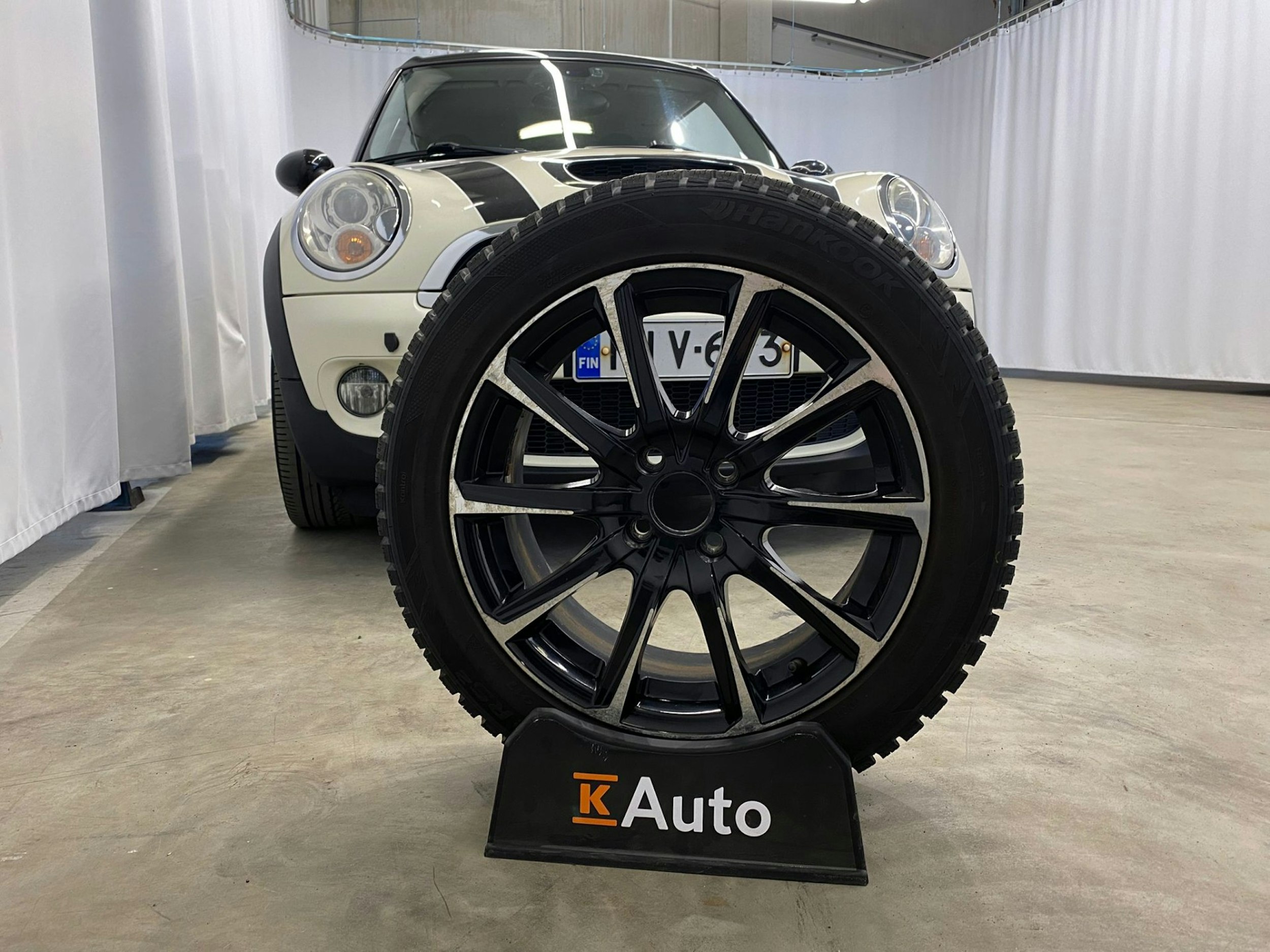 valkoinen Mini Cooper S 2009 kuva 23.