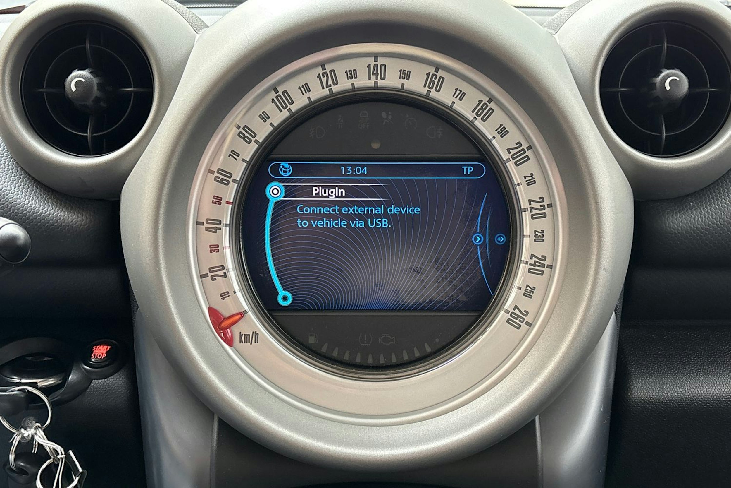 punainen Mini Cooper S 2011 kuva 22.