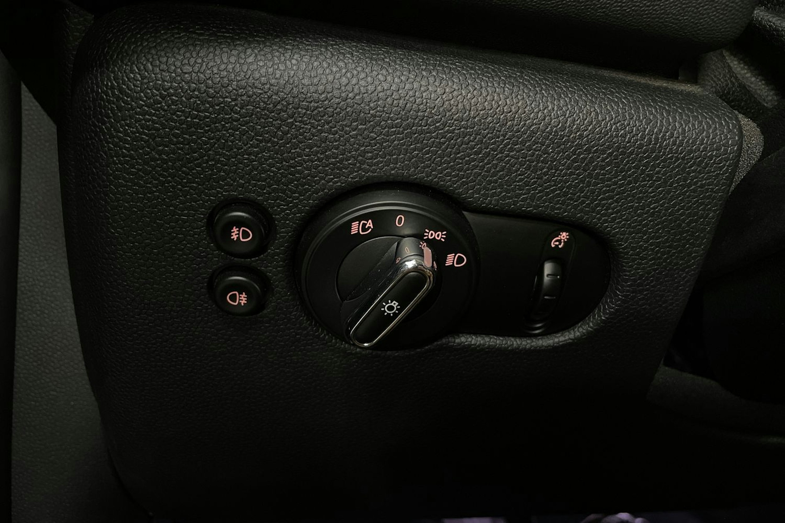 Harmaa Mini Cooper S 2017 kuva 15.