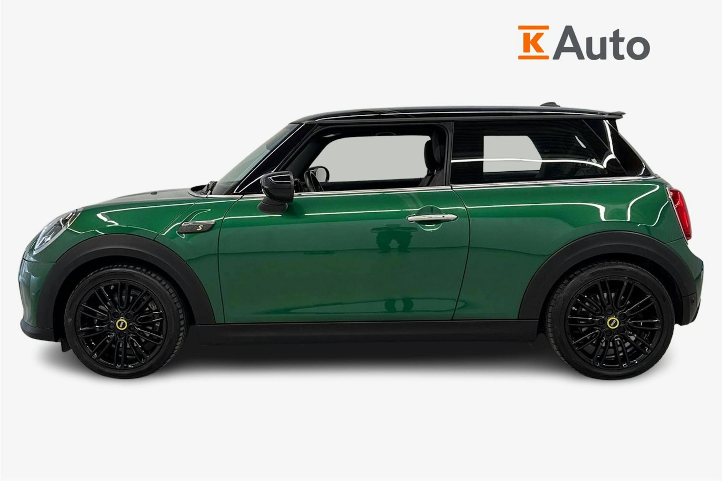 met. vihreä Mini Cooper SE 2022 kuva 6.
