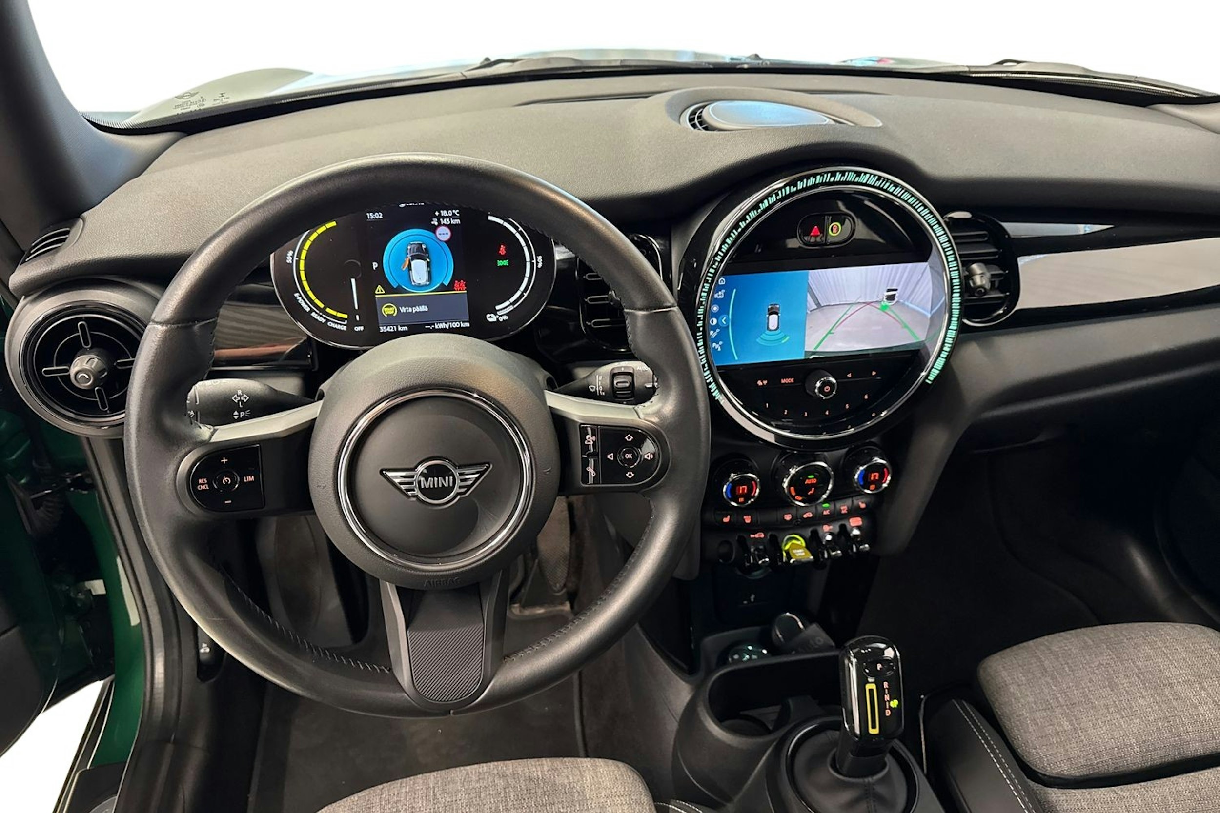 met. vihreä Mini Cooper SE 2022 kuva 9.