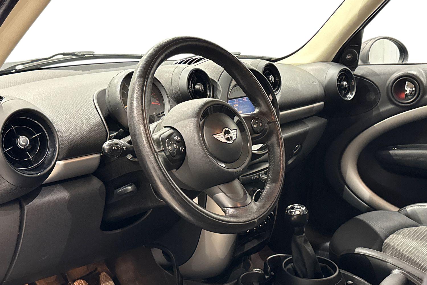 MINI Countryman Cooper ALL4 2015, photo 6/17