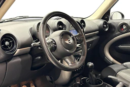 musta Mini Countryman 2015 kuva 6.
