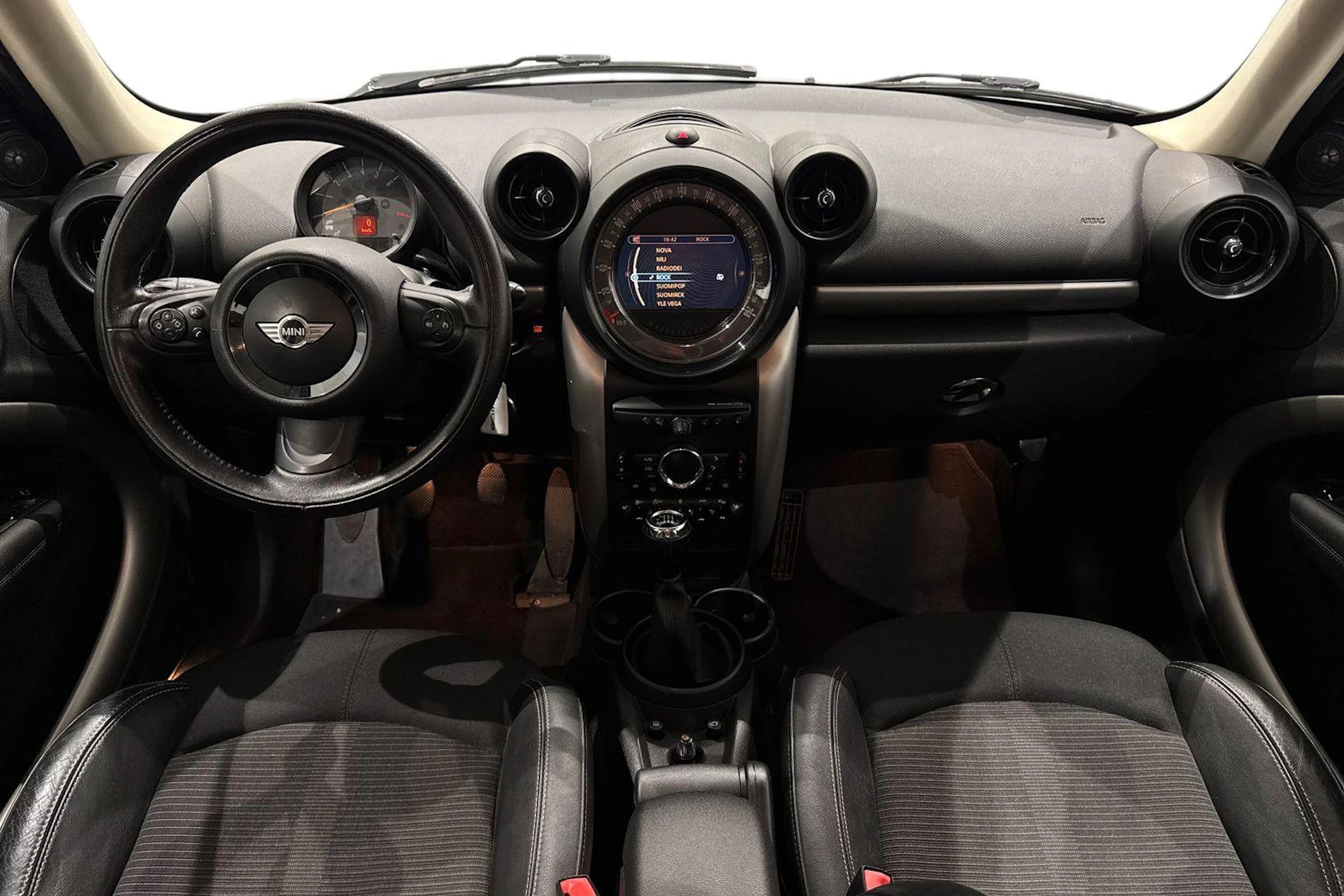 musta Mini Countryman 2015 kuva 7.