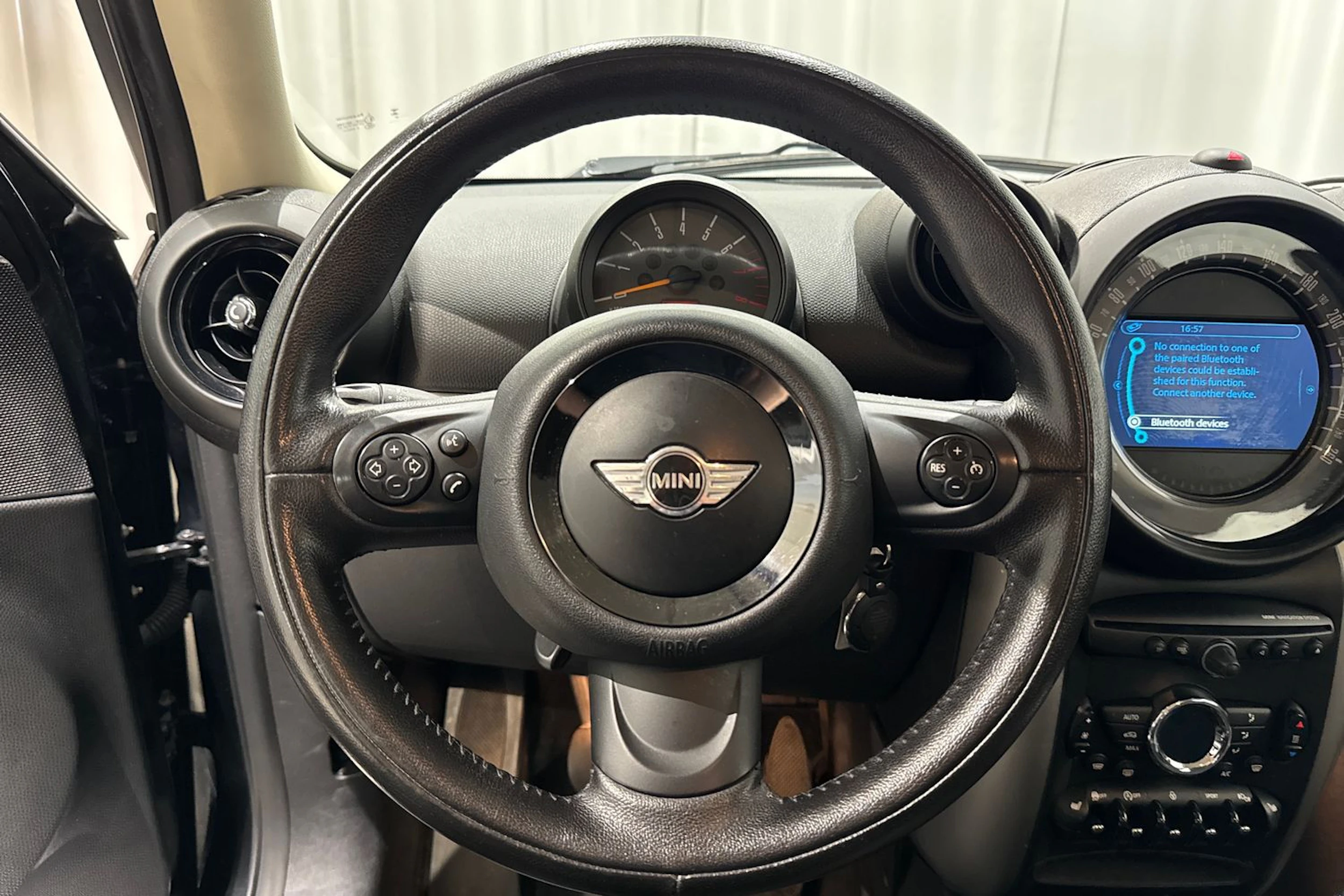 musta Mini Countryman 2015 kuva 14.