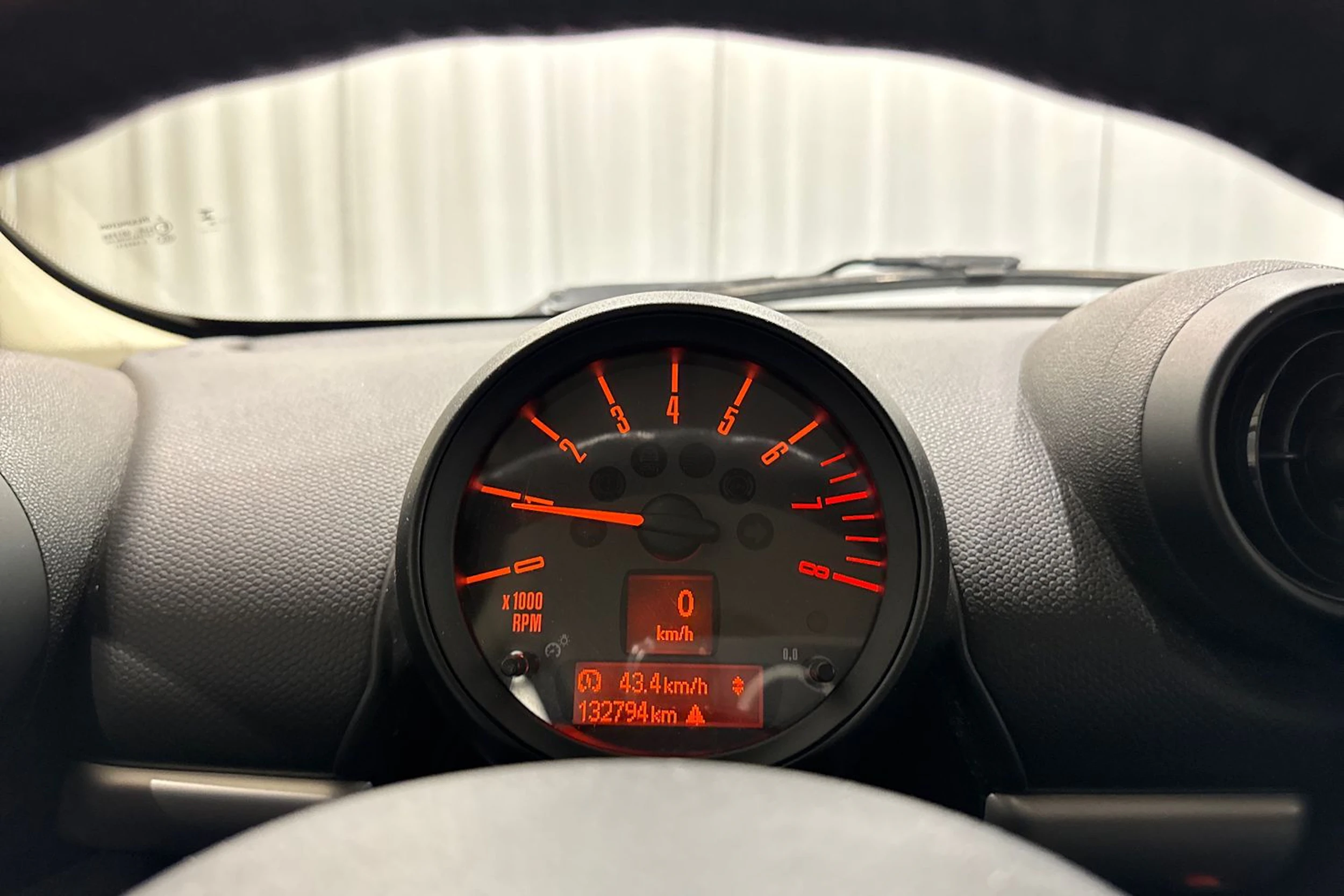 musta Mini Countryman 2015 kuva 15.