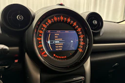 musta Mini Countryman 2015 kuva 16.