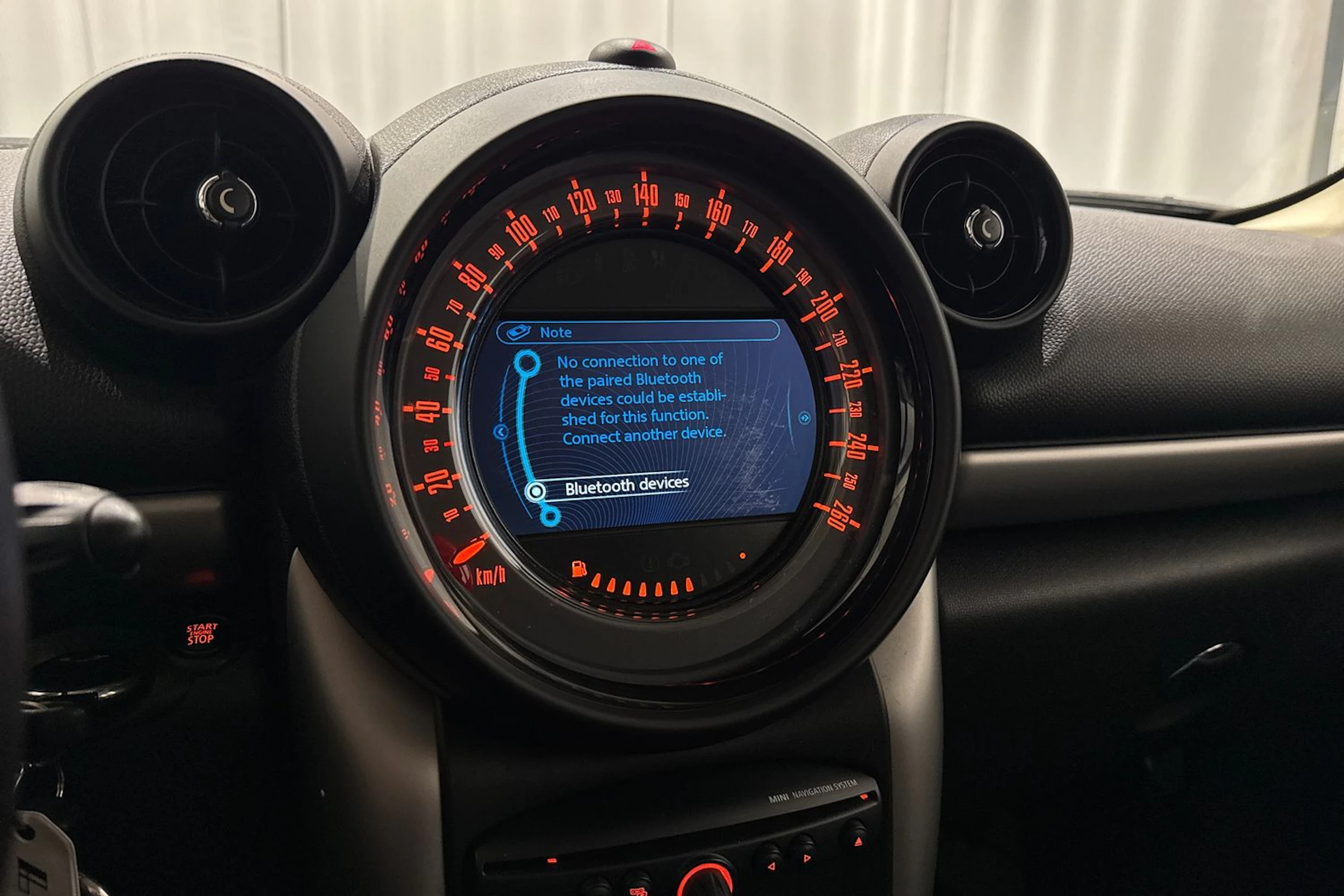 musta Mini Countryman 2015 kuva 19.